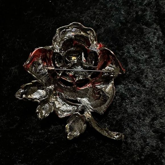 Rose Red Rhinestone Brooch - Picture 2 of 4